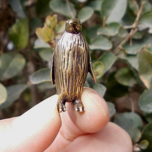 New Tiny Brass Penguin - Picture 4 of 7
